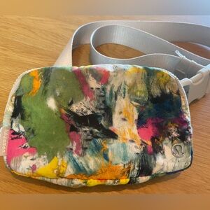 Multicolor Abstract Print Crossbody Bag - lululemon athletica